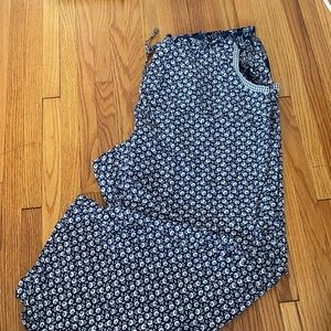 Women’s patterned pants